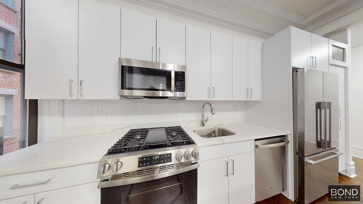 Primary Photo - 401 E 88th St