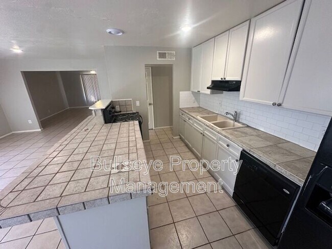 Foto del edificio - 3632 W Ocotillo Rd