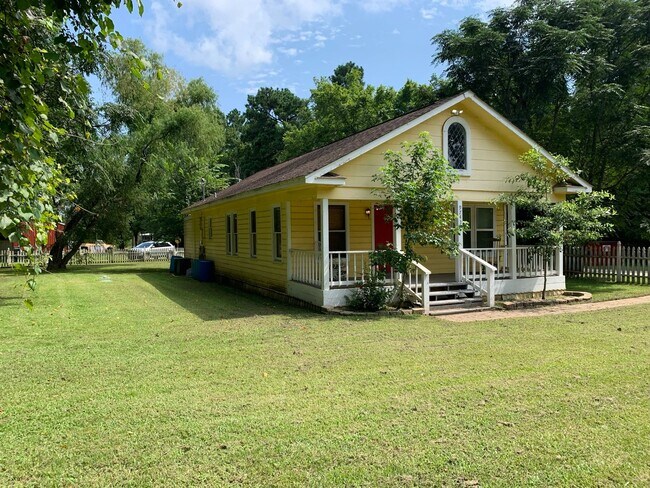 Foto del edificio - Country Living Rustic 2 bedroom, 2 bath ho...