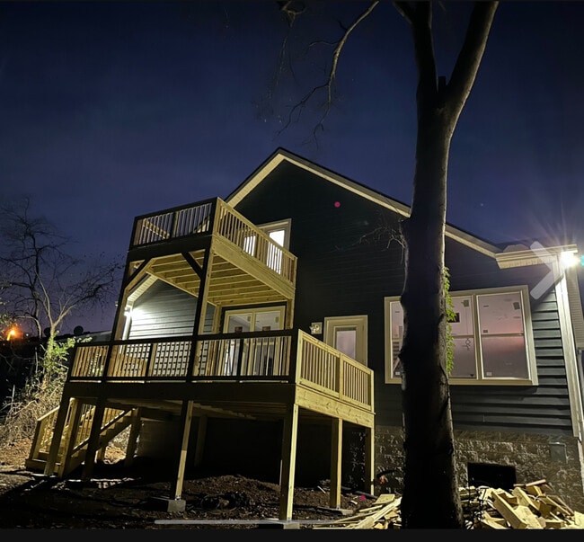Building Photo - 103 Farris Ave
