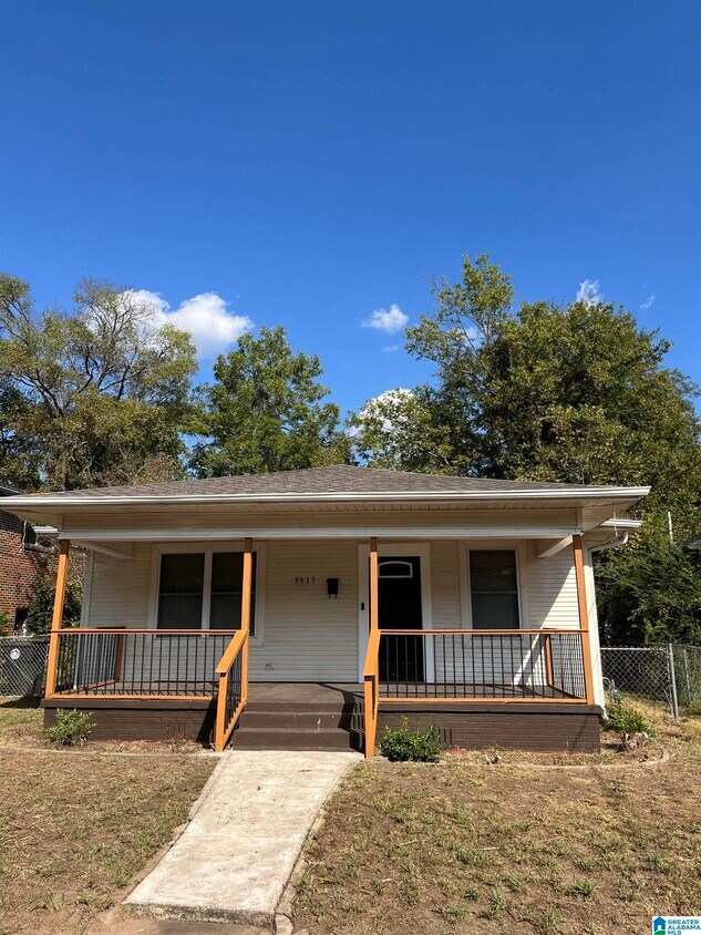 Foto principal - 5517 Ave I