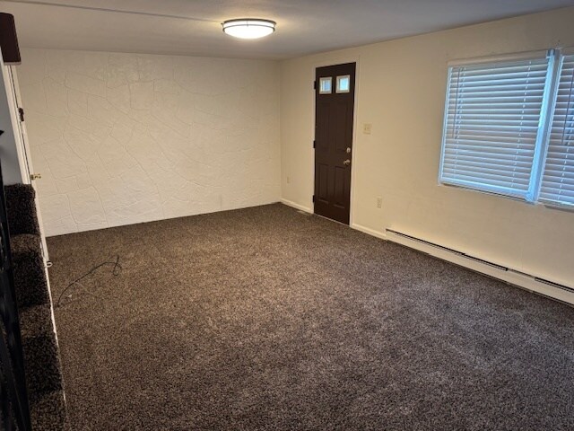 Foto del edificio - 3 Bedroom Townhouse- Maple Hollow