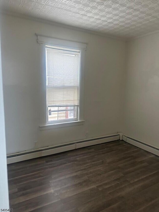 Building Photo - 70 Palm St