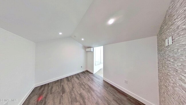 Foto del edificio - 959 Rancho Rd