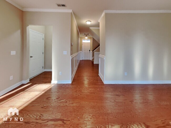 Foto del edificio - 24 Cedar Grove Ct