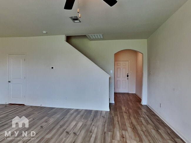 Building Photo - 732 Keeneland Dr