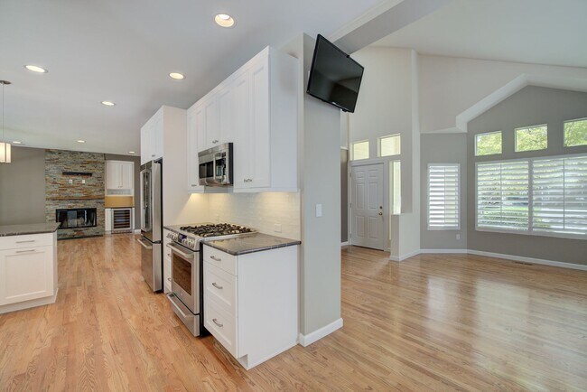 Foto del edificio - 4Bd/2.5Ba Sammamish Home