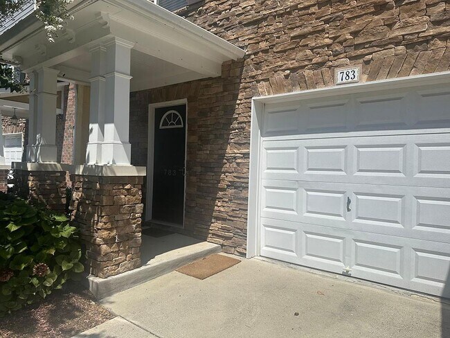 Foto del edificio - 783 Tulip Poplar Way