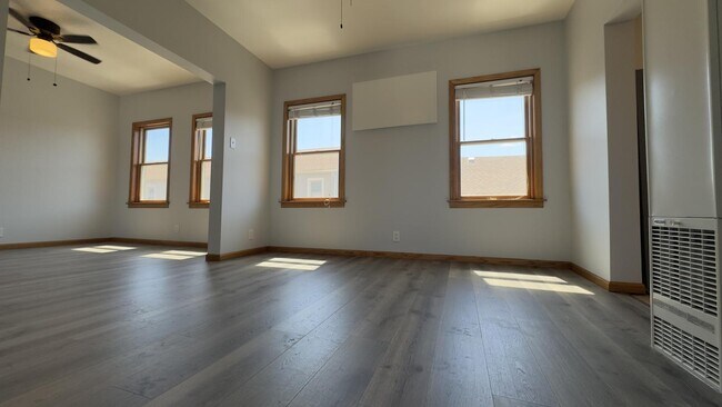 Foto del edificio - 3340 S Parnell Ave