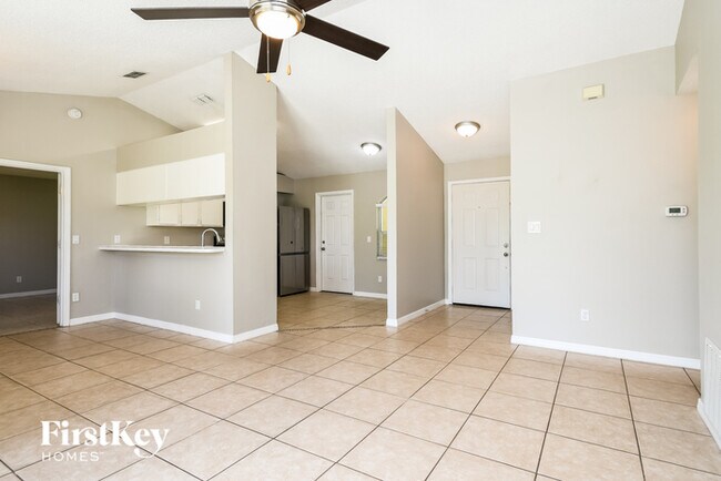 Foto del edificio - 12800 Eryn Blvd