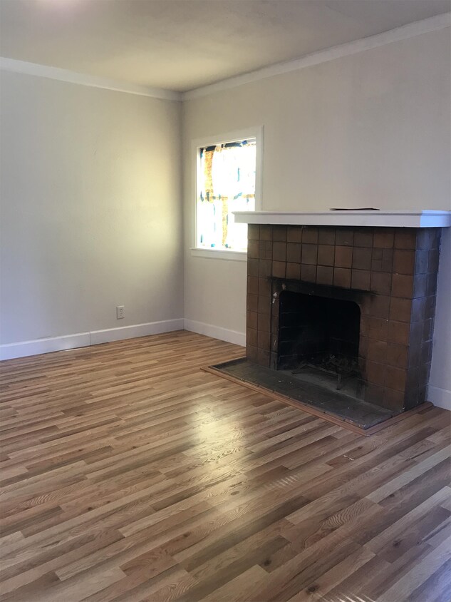 Foto del edificio - 8214 Iris St