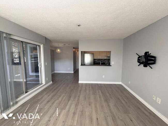 Building Photo - Wellington Court 1 Bed Apartment Rental 20...