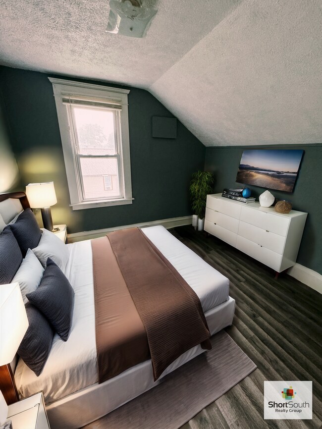 Foto del edificio - Updated 3 bed 1 bath upper apartment in Lansing