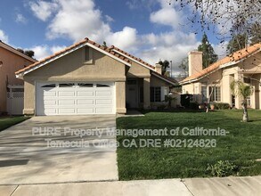 Building Photo - 30088 Pechanga Dr
