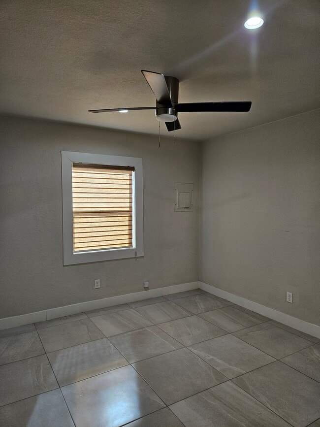 Foto del edificio - 1352 Trudy Elaine Dr