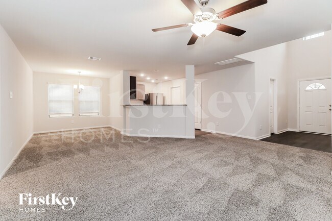 Building Photo - 25617 Roy Rogers Rd