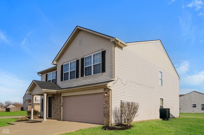 Building Photo - 2507 Swan Sea Dr