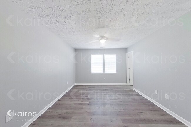 Building Photo - 151 Beaver Pointe Drive