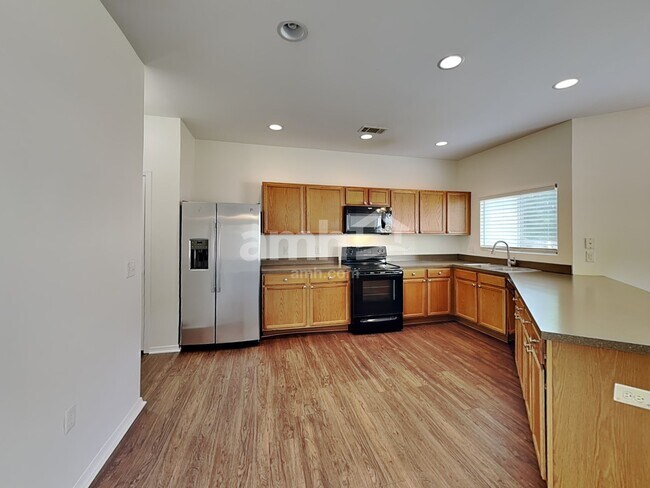 Foto del edificio - 4400 Kiddle Ln