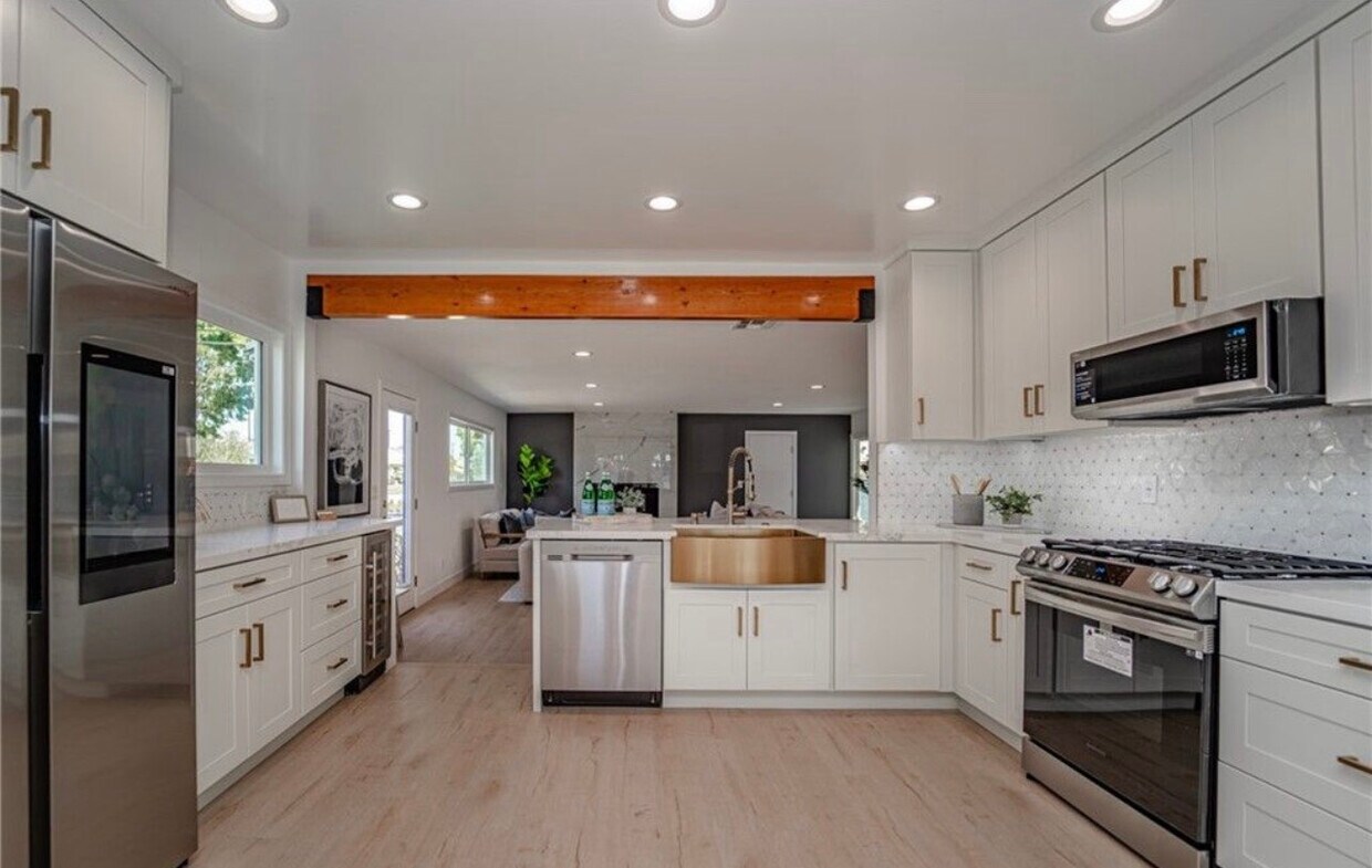 5702 E Parapet St, Long Beach, CA 90808 House for Rent in Long Beach