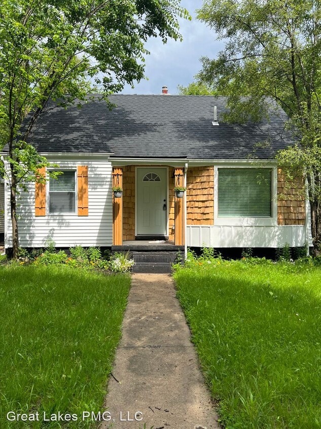 18470 Grandville Ave, Detroit, MI 48219 House Rental in Detroit, MI