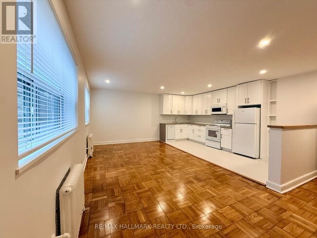 Building Photo - 57 Rawlinson Ave