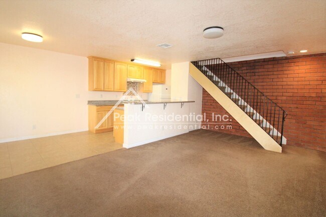 Building Photo - 2 br, 1 bath House - 73 La Fresa Ct #3