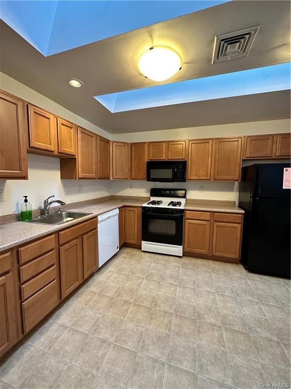 Building Photo - 187 Red Cardinal Ct