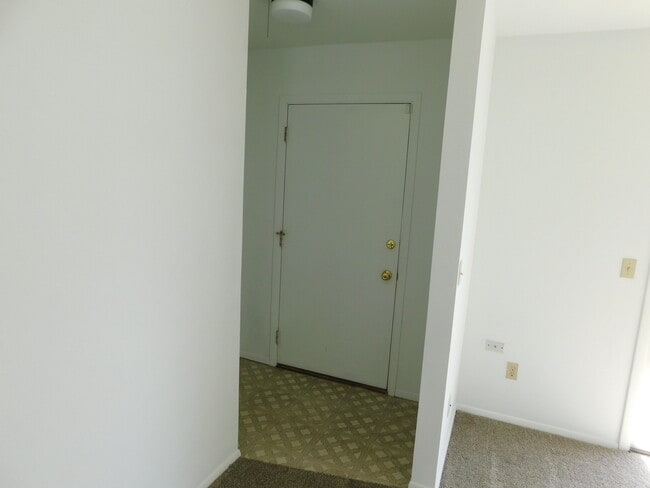 Foto del edificio - 163 Tealwood Rd
