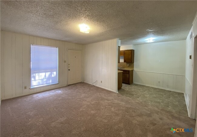 Foto del edificio - 1105 Parmer Ave