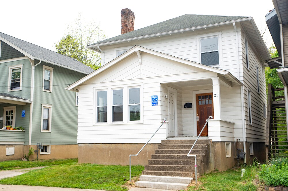 21 Elliott St, Athens, OH 45701 House Rental in Athens, OH