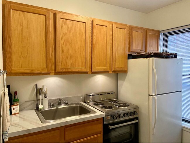 Foto del edificio - 624 W Willow St