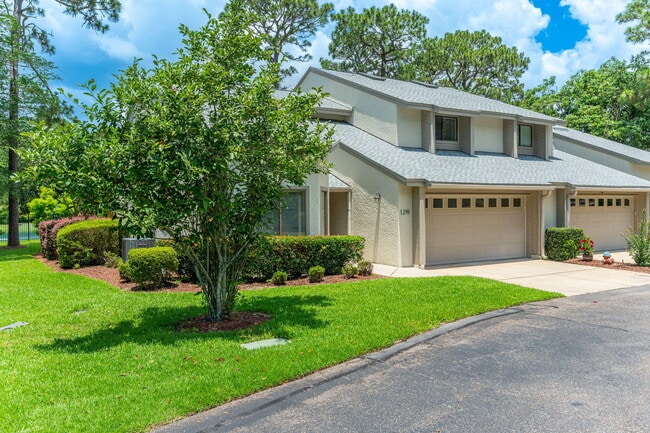 Building Photo - 1219 Oakmont Dr