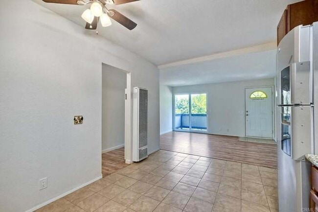 Building Photo - 868 E Alvarado St