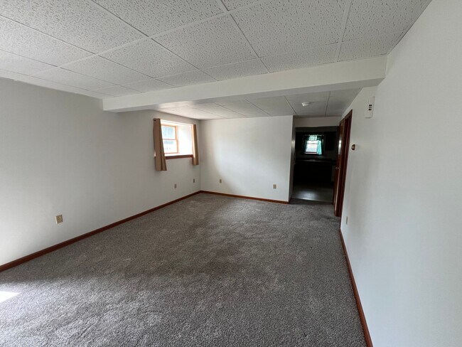 Foto del edificio - 301 E Elm St