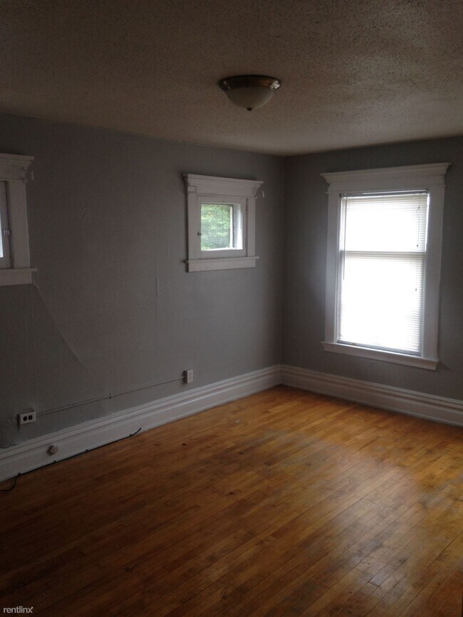 Foto del edificio - 5 br, 2 bath House - 739 Academy St 5 to 6...