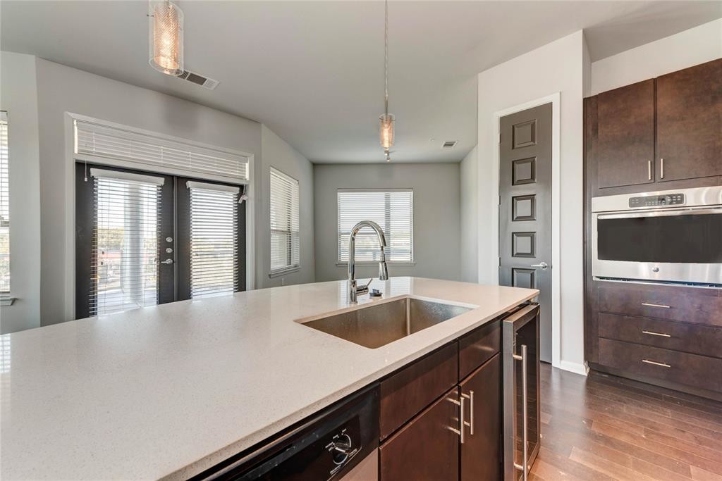 Foto principal - 920 Westcott St