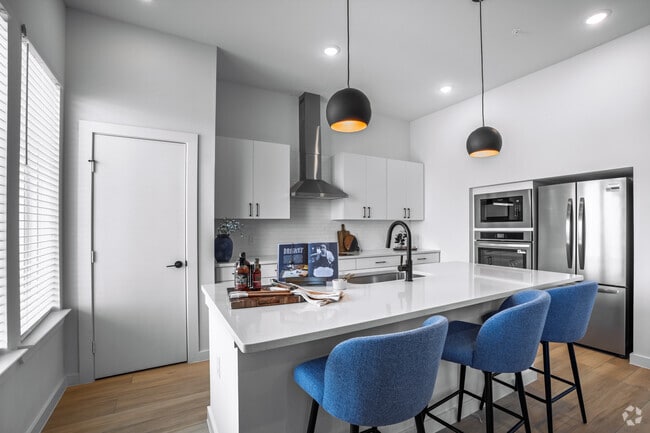 3BR, 2.5BA - 1803SF - Kitchen - Oasis at Round Rock