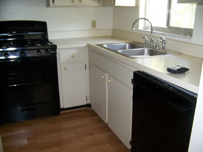 Foto del edificio - 2001 San Marcos Dr SE