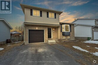 Building Photo - 806 Cataraqui Woods Dr