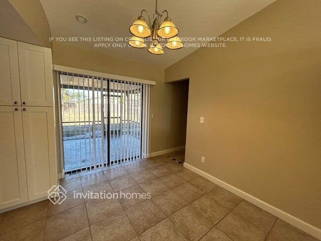 Building Photo - 2130 SW 12th Pl