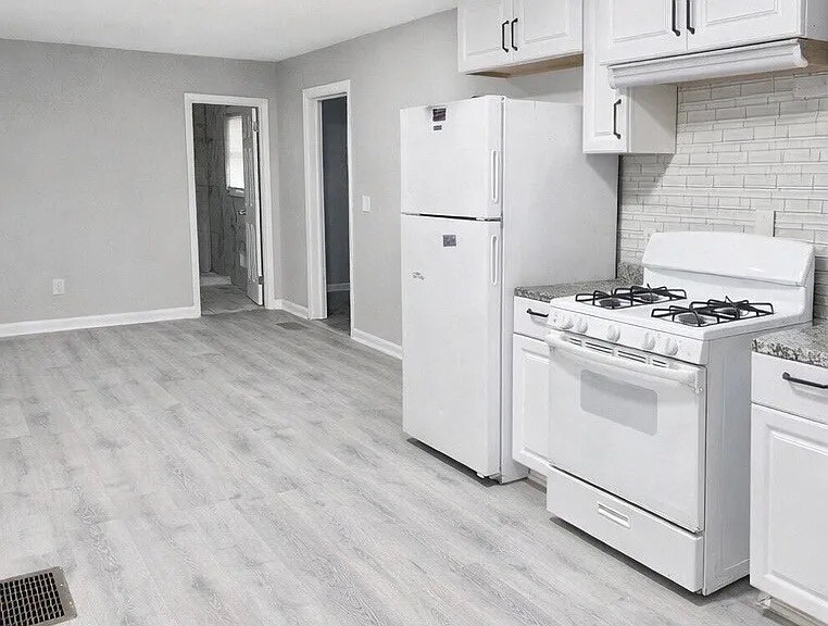 Building Photo - 3555 Meadowridge Dr SW