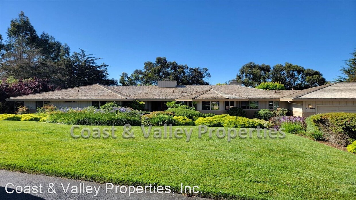 Primary Photo - 3 br, 2.5 bath House - 17560 Foothill Circle