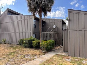 Building Photo - 5409 Pine Creek Dr