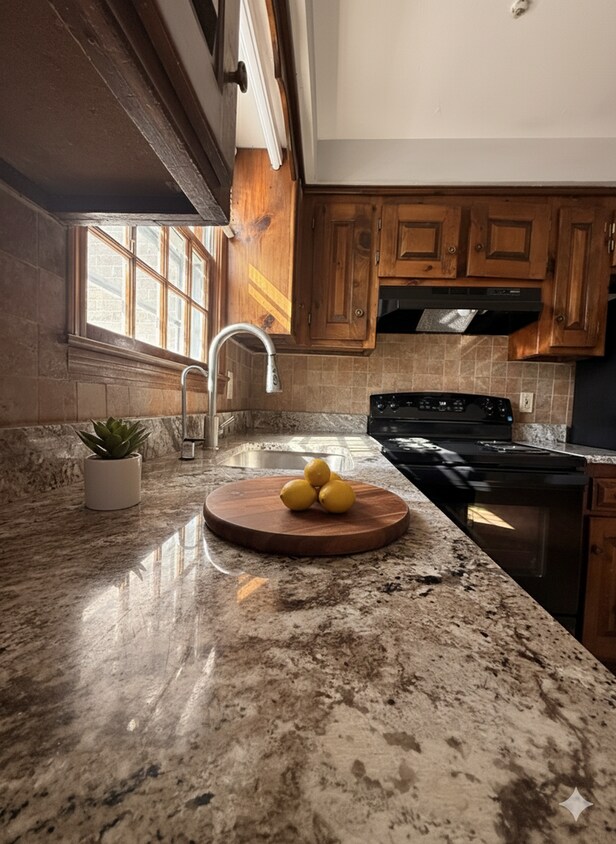 Photo - 18 Cannongate Rd (Tyngsboro, MA)