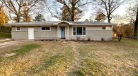 Primary Photo - 3221 Northview Dr