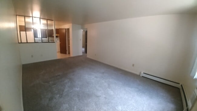 Building Photo - 331 E Magnolia St