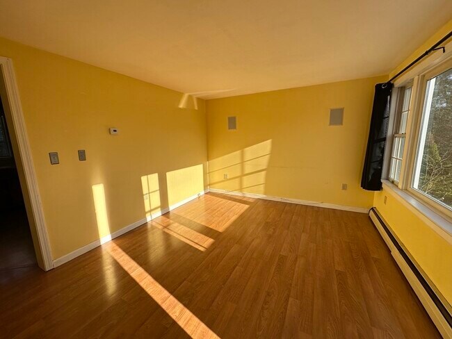 Foto del edificio - 8 Linwood Rd