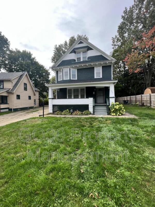 686 East Ave, Akron, OH 44320 House Rental in Akron, OH