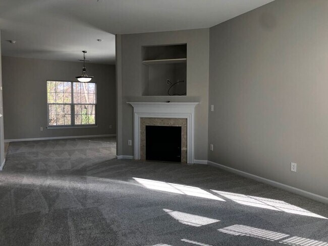 Foto del edificio - 3116 Summerfield Ridge Ln